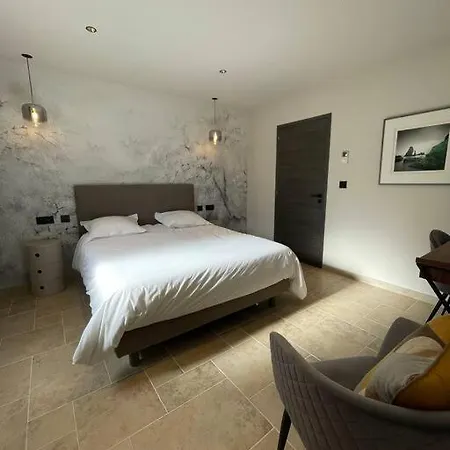 Dom wakacyjny La Remise-gite De Charme 7 Personnes Avec Jacuzzi *