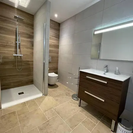 La Remise-gîte De Charme 7 Personnes Avec Jacuzzi