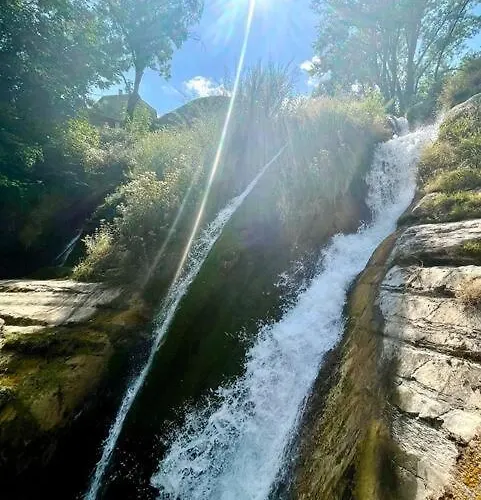 La Remise-gite De Charme 7 Personnes Avec Jacuzzi *
